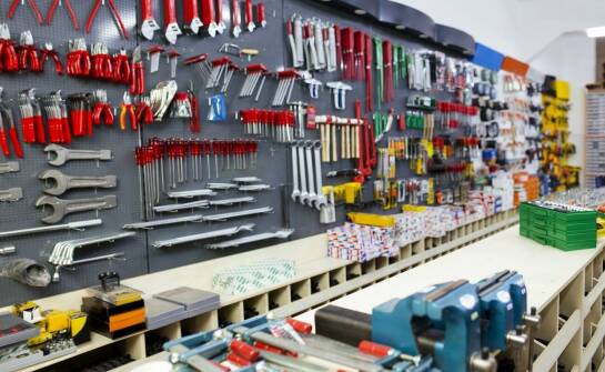 Jak warsztatowe akcesoria wpływają na organizację pracy?