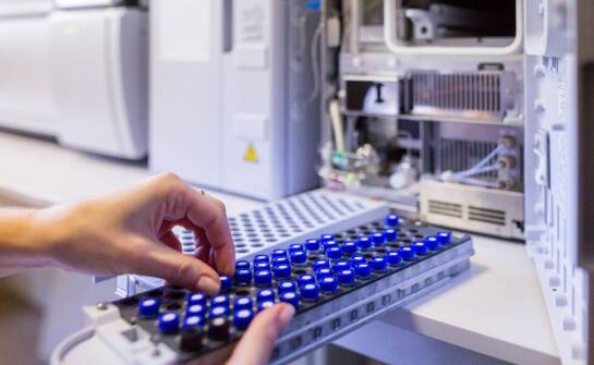 Nowoczesne analityczne techniki w badaniu chemicznego składu biomasy