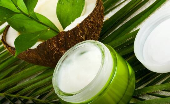 Naturalne składniki w kremach do twarzy – co warto wiedzieć przed zakupem?