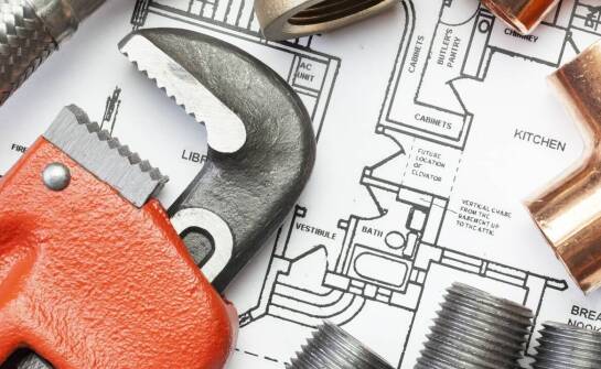 Instalacje hydrauliczne: Kluczowe elementy do planowania i montażu