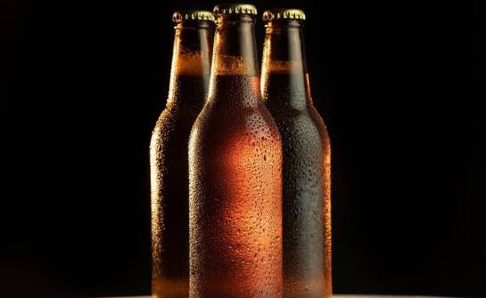 Dlaczego bezalkoholowe piwa z hurtowni zyskują na popularności?
