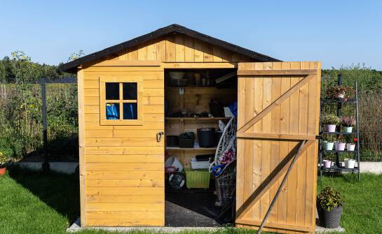 Wybór odpowiedniego miejsca do instalacji altany narzędziowej