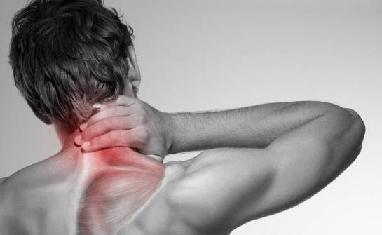 Jak manualna terapia pomaga w redukcji napięcia mięśniowego?