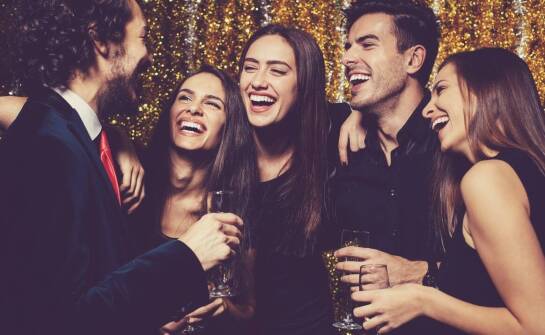 Fotobudka z automatyczną funkcją drukowania – jak przyspiesza obsługę gości?