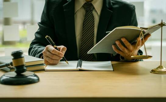 Wycena niematerialnych i prawnych wartości – co obejmuje analiza u rzeczoznawcy?