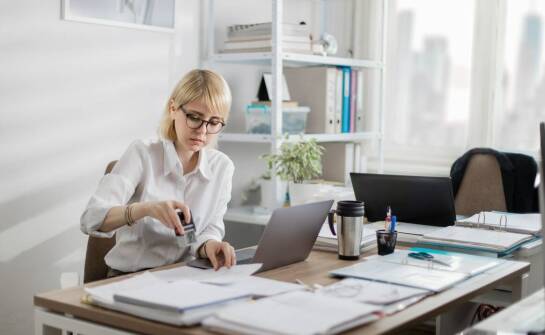 Doradca finansowy w procesie wyboru najlepszego kredytu dla firmy