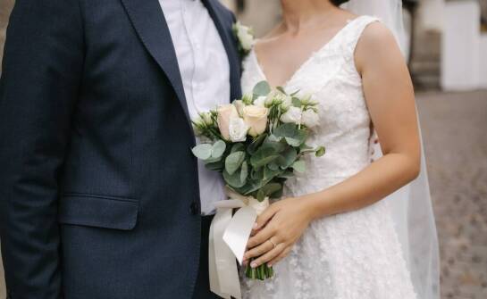 Jakie są korzyści z wyboru kamerzysty na wesele w Krakowie?