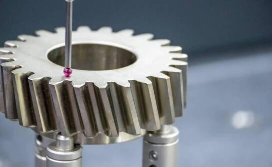 Wpływ temperatury pracy na trwałość stożkowych kół zębatych