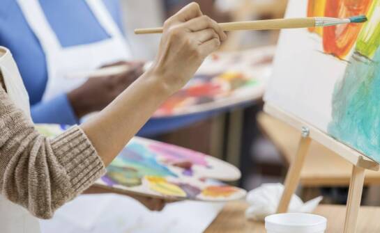 Najnowsze trendy w designie sztalug.