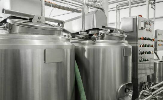 Zrównoważone rozwiązania w produkcji maszyn do rozbijania mięsa.