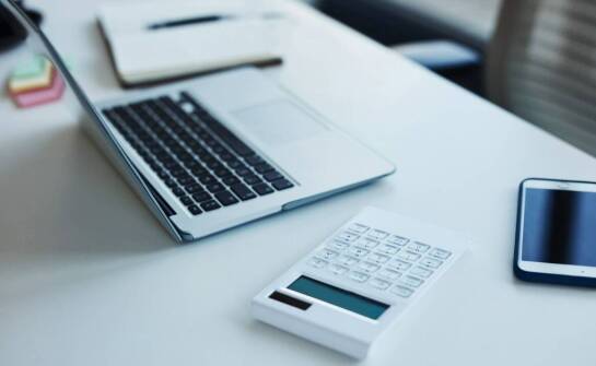 Dlaczego szybka dostawa alkomatów jest istotna dla biznesowych klientów?