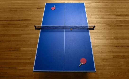 Jak stół do tenisa wpływa na rozwój umiejętności u gracza?