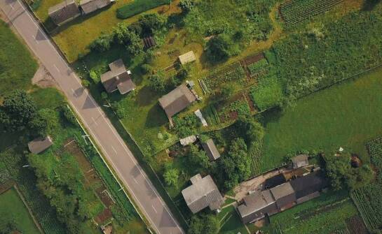 Jakie są najczęstsze przyczyny sporów o granice działek i jak ich uniknąć dzięki geodezyjnym usługom?