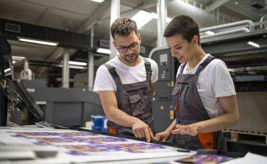 Profesjonalnego producenta modułowych konstrukcji reklamowych – dlaczego warto wybrać?