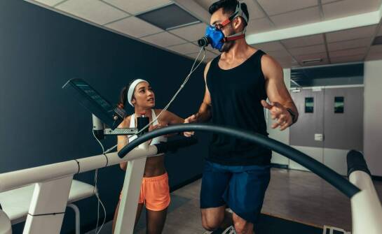 Jak wysokościowe badania pomagają w ocenie zdolności do pracy na wysokościach?