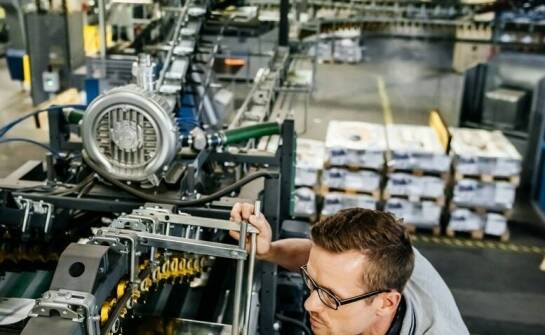 Znaczenie precyzyjnego montażu przy relokacji linii produkcyjnych