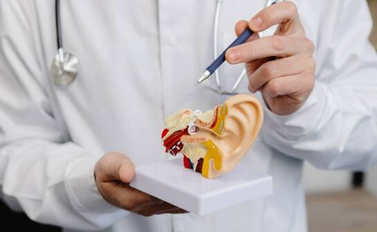 Czy warto skorzystać z oferty bezpłatnego wypożyczenia słuchowych aparatów?