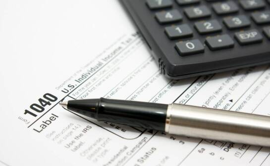 Zwrot podatku z zagranicy: kiedy spodziewać się decyzji?