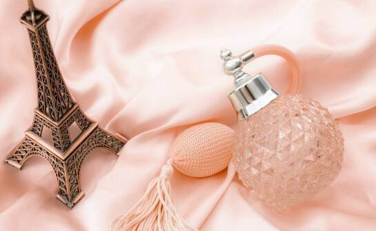 Rola zawartości zapachowych komponentów w tworzeniu intensywnych perfum