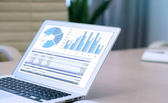 Znaczenie automatyzacji w prowadzeniu online ksiąg rachunkowych dla oszczędności czasu