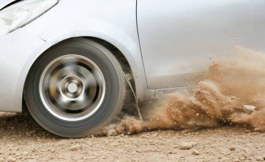 Wyjazdy na rajdy WRC – jak je wykorzystać do zwiększenia efektywności pracy zespołu?