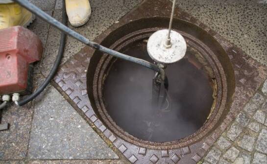 Jak hydrodynamiczne czyszczenie wspiera ochronę środowiska?