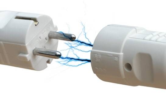 Znaczenie stykowych adapterów w optymalizacji awaryjnych systemów zasilania