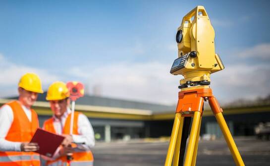 Rola rzeczoznawców w wycenie budowlanych gruntów