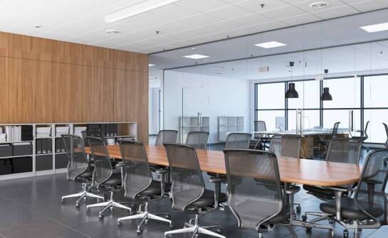 Jakie są najważniejsze etapy planowania biurowej przeprowadzki?