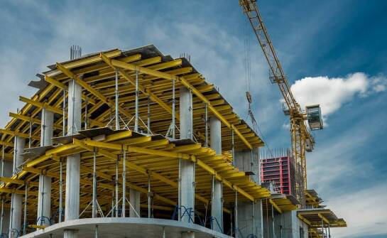 Ramowe rusztowania w nowoczesnym budownictwie – trendy i innowacje