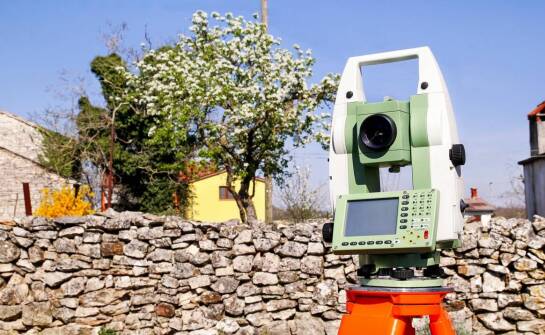 Geodeta w Lidzbarku Warmińskim - jak nowoczesne technologie wpływają na efektywność pracy?