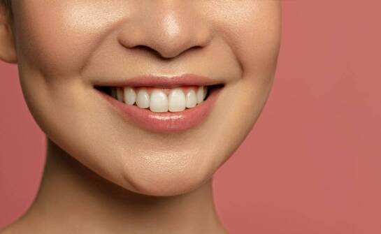 Dlaczego warto zdecydować się na licówki w gabinecie stomatologicznym?