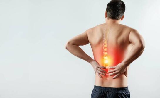 Jak biologiczne terapie mogą pomóc w redukcji przewlekłego bólu kręgosłupa?