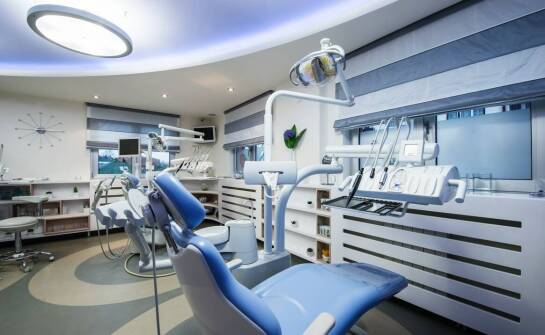 Komu zlecić naprawę i przegląd dentystycznego unitu?