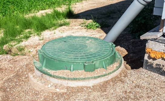 Ekologiczne przydomowe szamba a wymagania prawne dotyczące oczyszczania ścieków