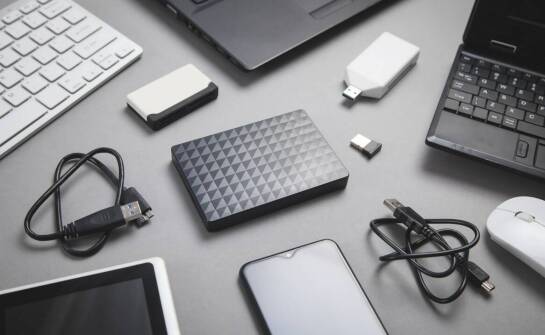 Jak wybrać odpowiednie reklamowe powerbanki dla Twojego biznesu?