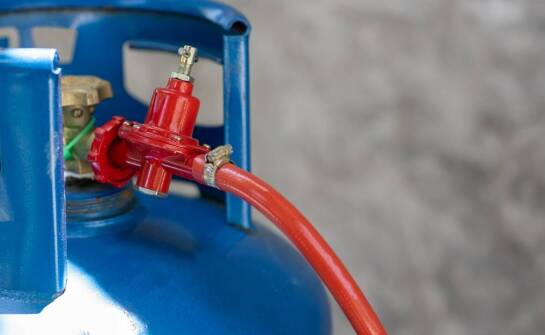 Jak dbać o turystycznych butli zawory przed napełnieniem?