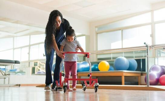 Jak wygląda leczenie wad postawy u dzieci?