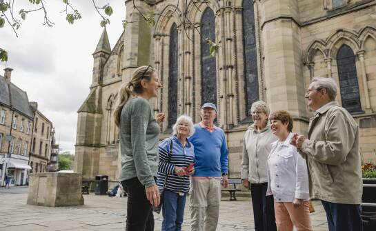 Znaczenie lokalnych przewodników w odkrywaniu tajemnic w Poznaniu