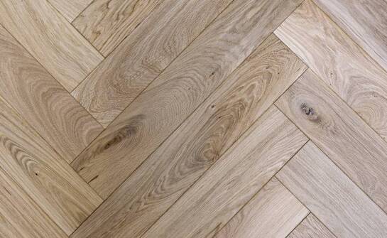 Od czego zależy trwałość drewnianych parkietów?