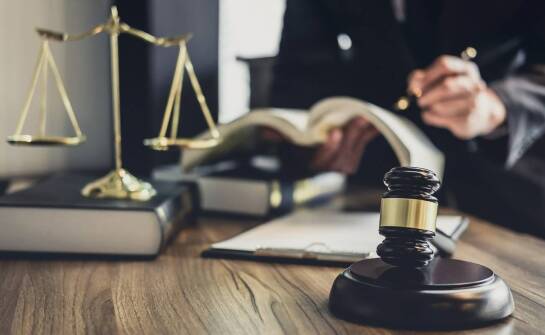 Rola prawnika w sprawach dotyczących wykroczeń drogowych – porady dla klientów