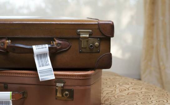 Jakie zabezpieczenia oferują nowoczesne szyfrowe zamki w walizkach?