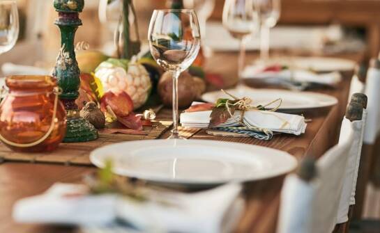 Jak zorganizować niezapomnianą sylwestrową kolację z noclegiem w naszym hotelu?