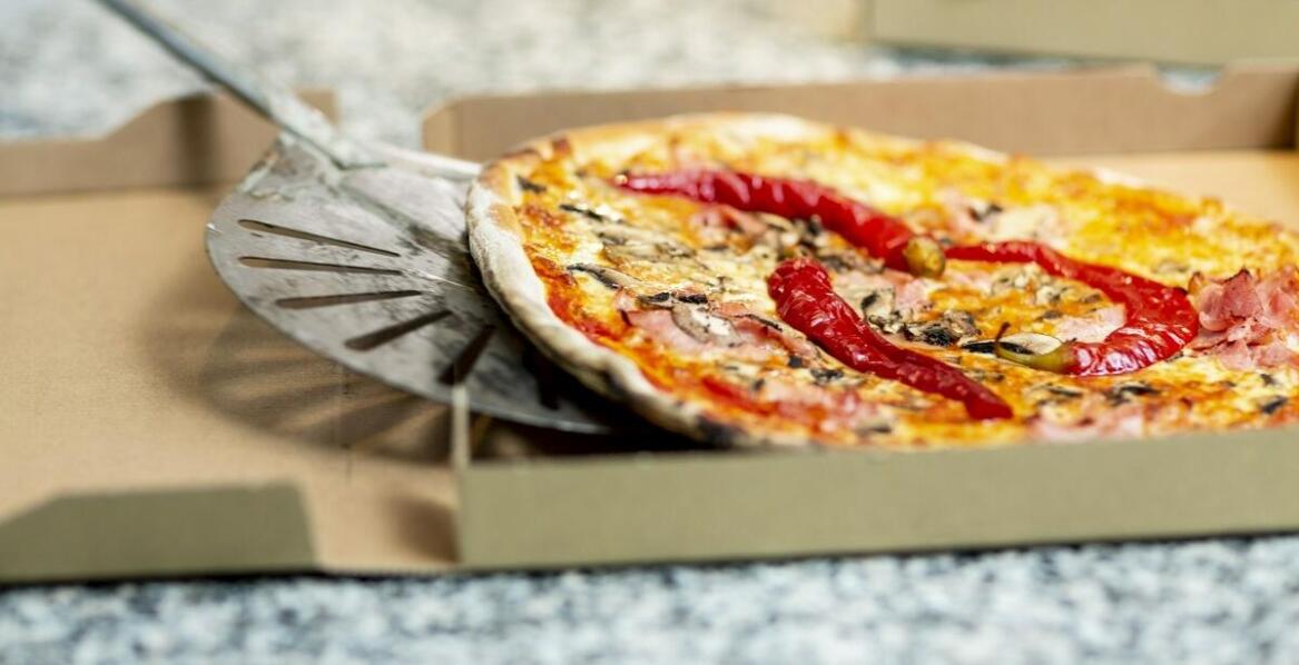 Dlaczego pizza z dowozem to idealne rozwiązanie dla zapracowanych?