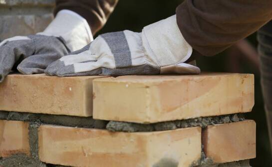 Znaczenie jakości murarskich prac dla stabilności budynku