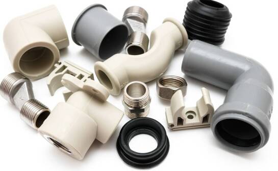 Jak plastikowe rury do wody minimalizują ryzyko osadzania się zanieczyszczeń?