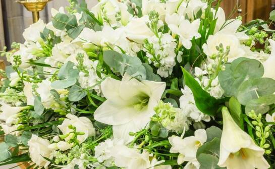 Jak zakład pogrzebowy Tatar organizuje religijne i świeckie ceremonie?