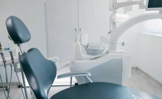 Jakie korzyści płyną z regularnych wizyt w gabinecie stomatologicznym?