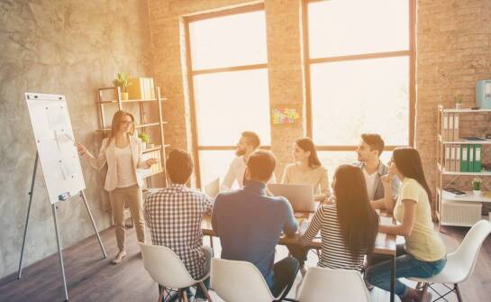 Jak uniknąć typowych błędów przy wyborze rasy psa dzięki poradom od specjalistów?