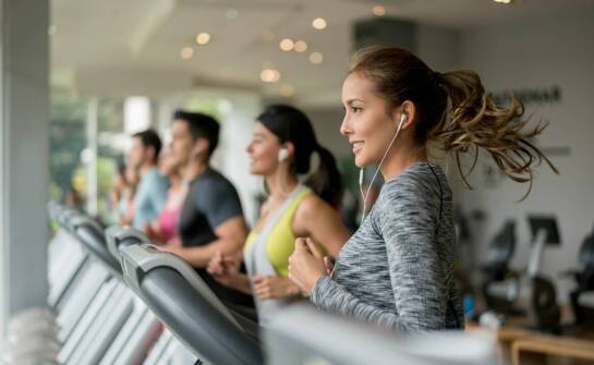 Cross trening i jego wpływ na spalanie kalorii - co warto wiedzieć?